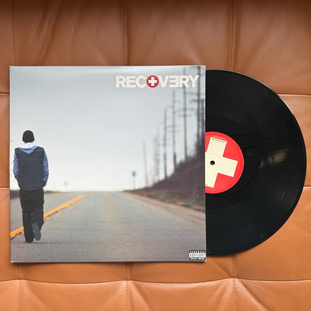 Eminem Vinyl 2 LP Record Recovery Album-Rihanna And More VG+ Condition